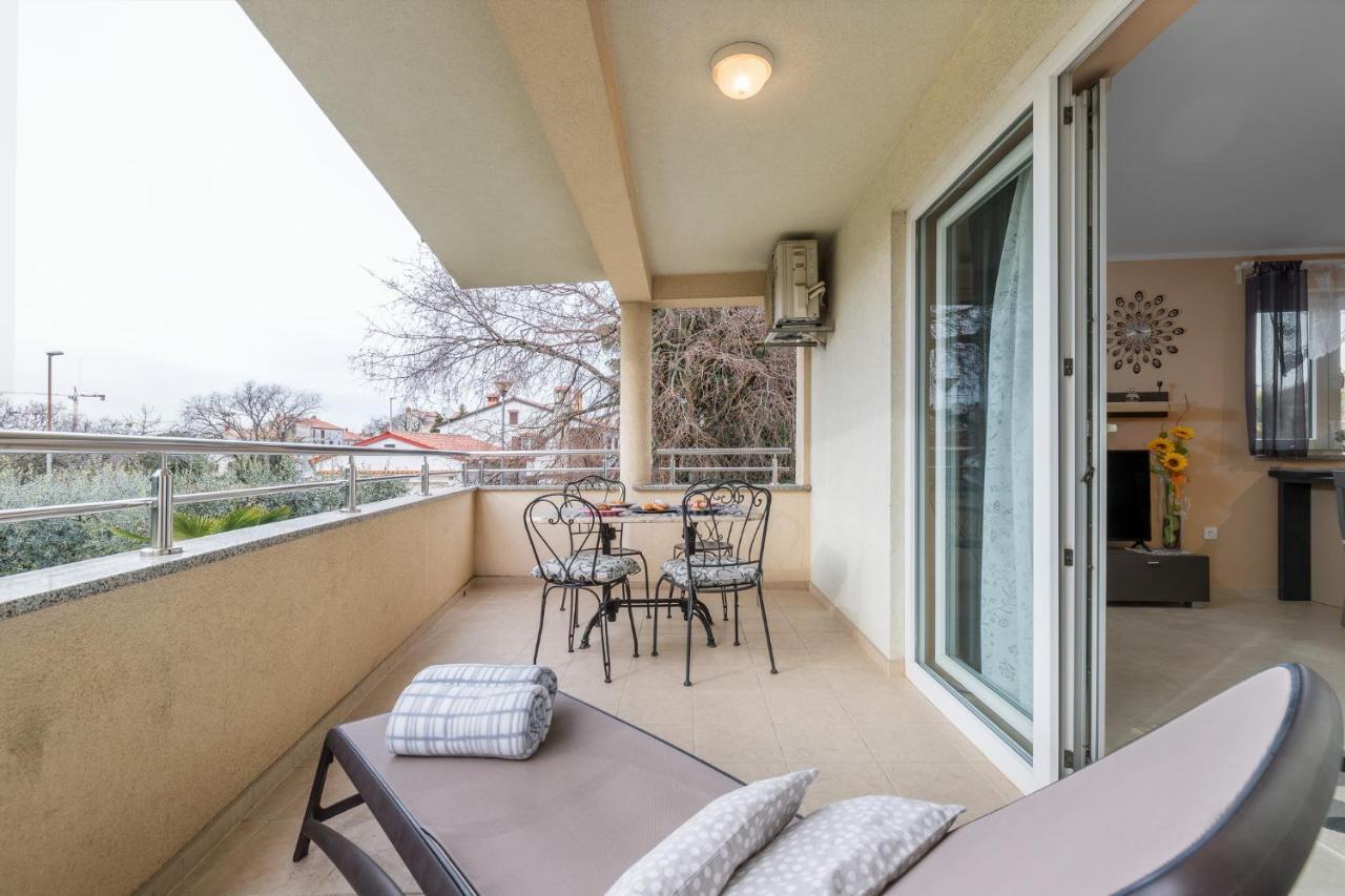 Apartment Andrea Porec Exterior photo