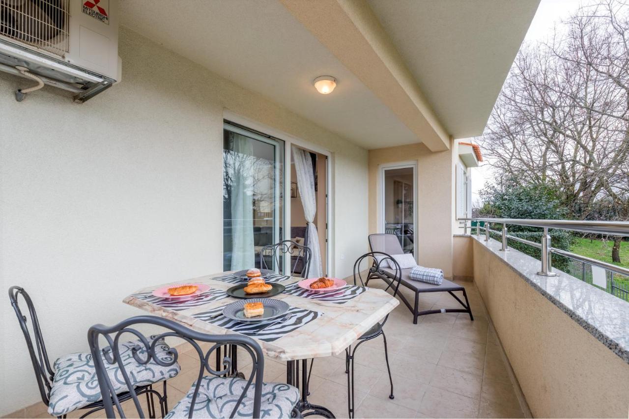 Apartment Andrea Porec Exterior photo